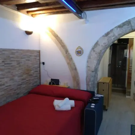 La Casita De Ely Syrakus