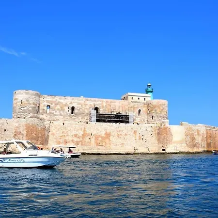La Casita De Ely Szirakúza